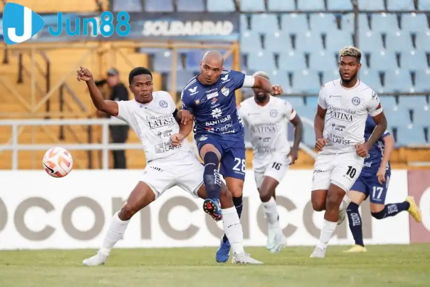 Trận đấu sẽ hết sức căng thẳng