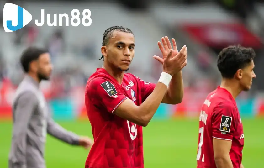 Ethan Mbappe ghi bàn quan trọng giúp Lille giành chiến thắng kịch tính