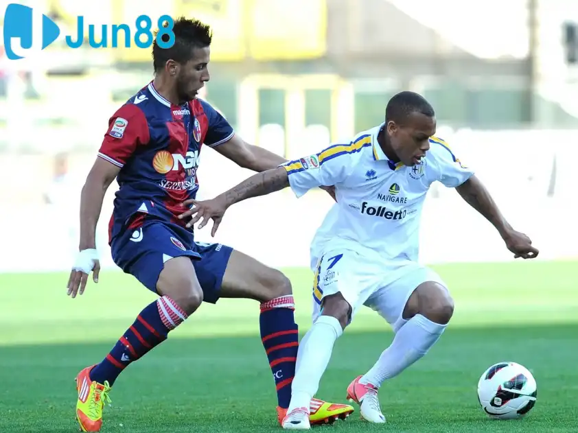 Cuộc đụng độ vô cùng khó đoán (Ảnh: Football Italia)